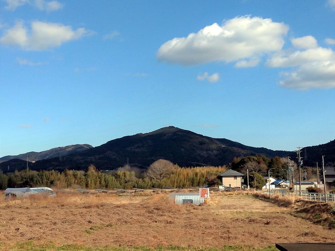 二本松付近から望む船着山